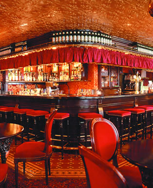 Interior of Pub Cardinal (Ginza)